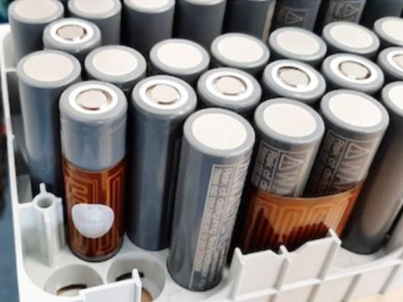 Cylindrical Battery Module Heater
